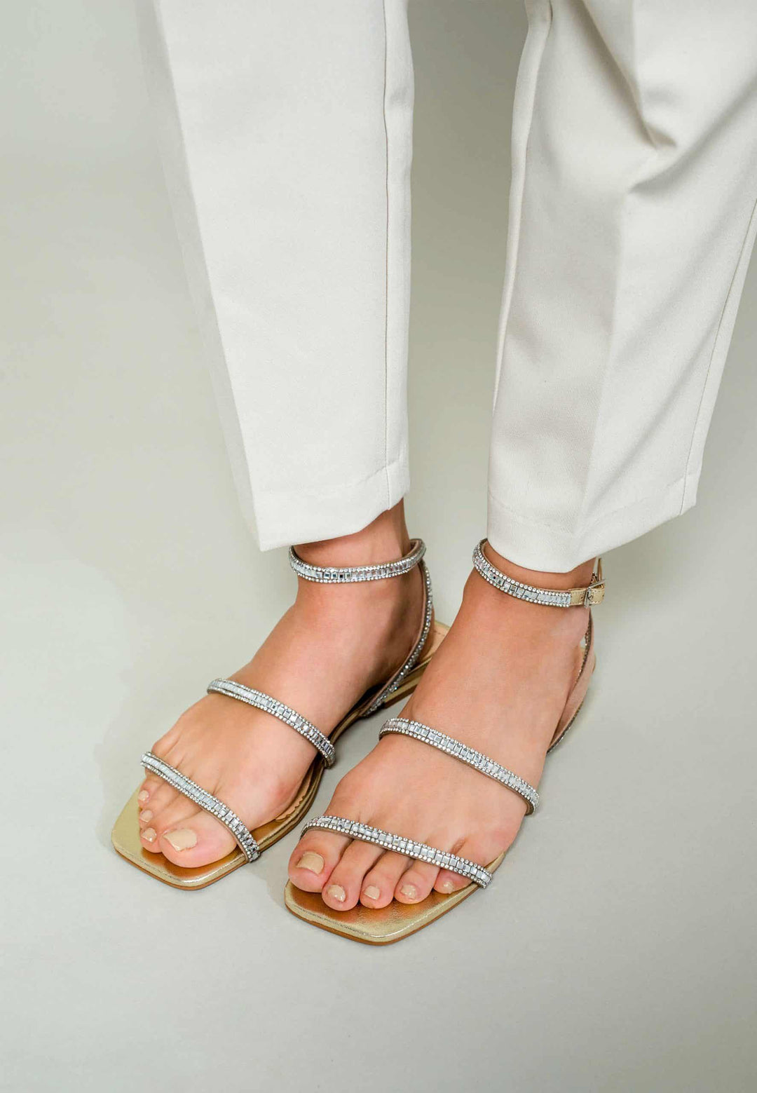 Mangará Atelier Gold Leather Flat Sandals – Handcrafted With Crystal Straps