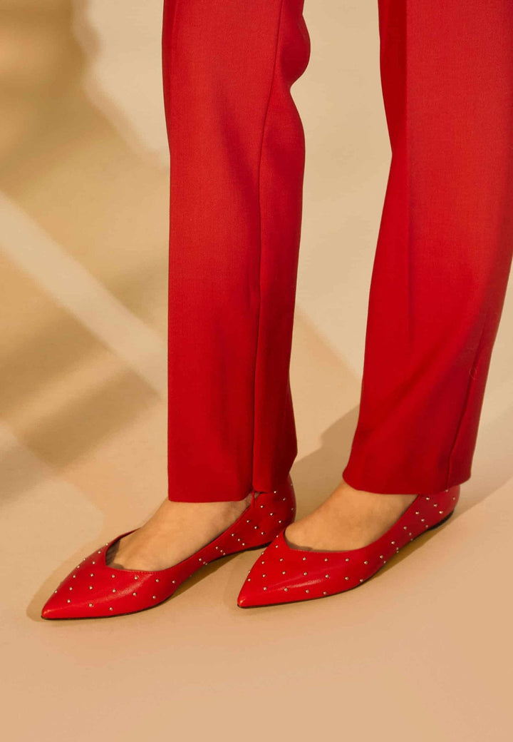 Mangará Atelier Red Leather Ballerinas Hamelia – Pointed-Toe Flats With Studs